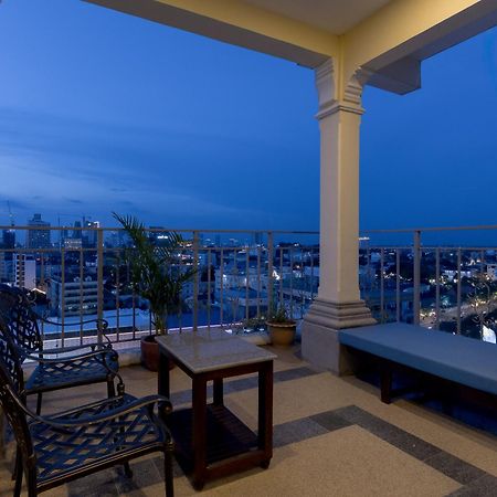 Arison Hotel Phnom Penh Esterno foto