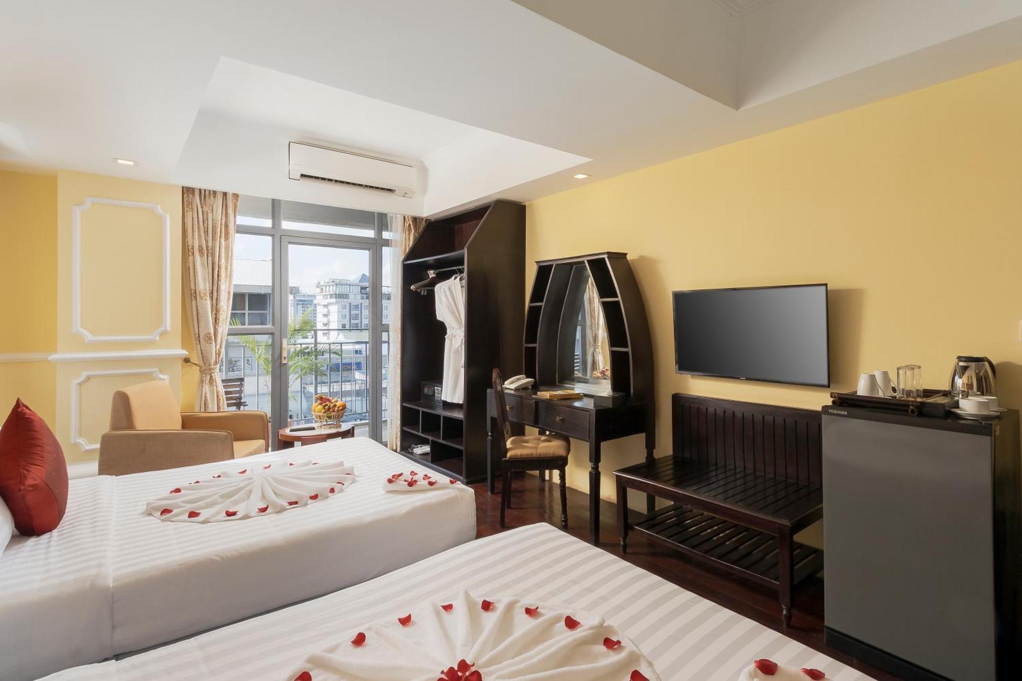 Arison Hotel Phnom Penh Esterno foto