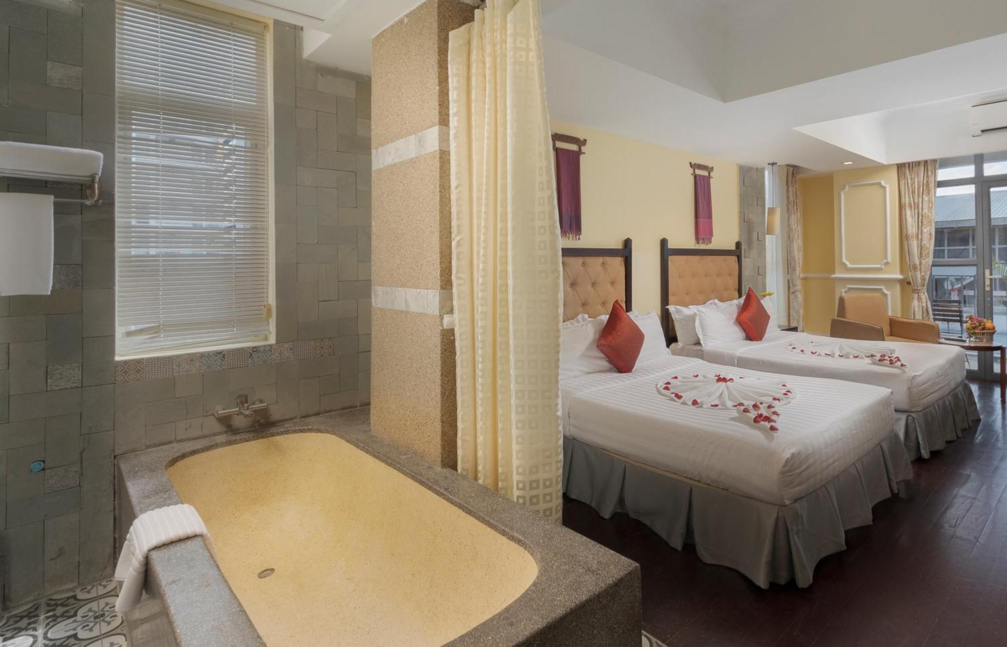 Arison Hotel Phnom Penh Esterno foto