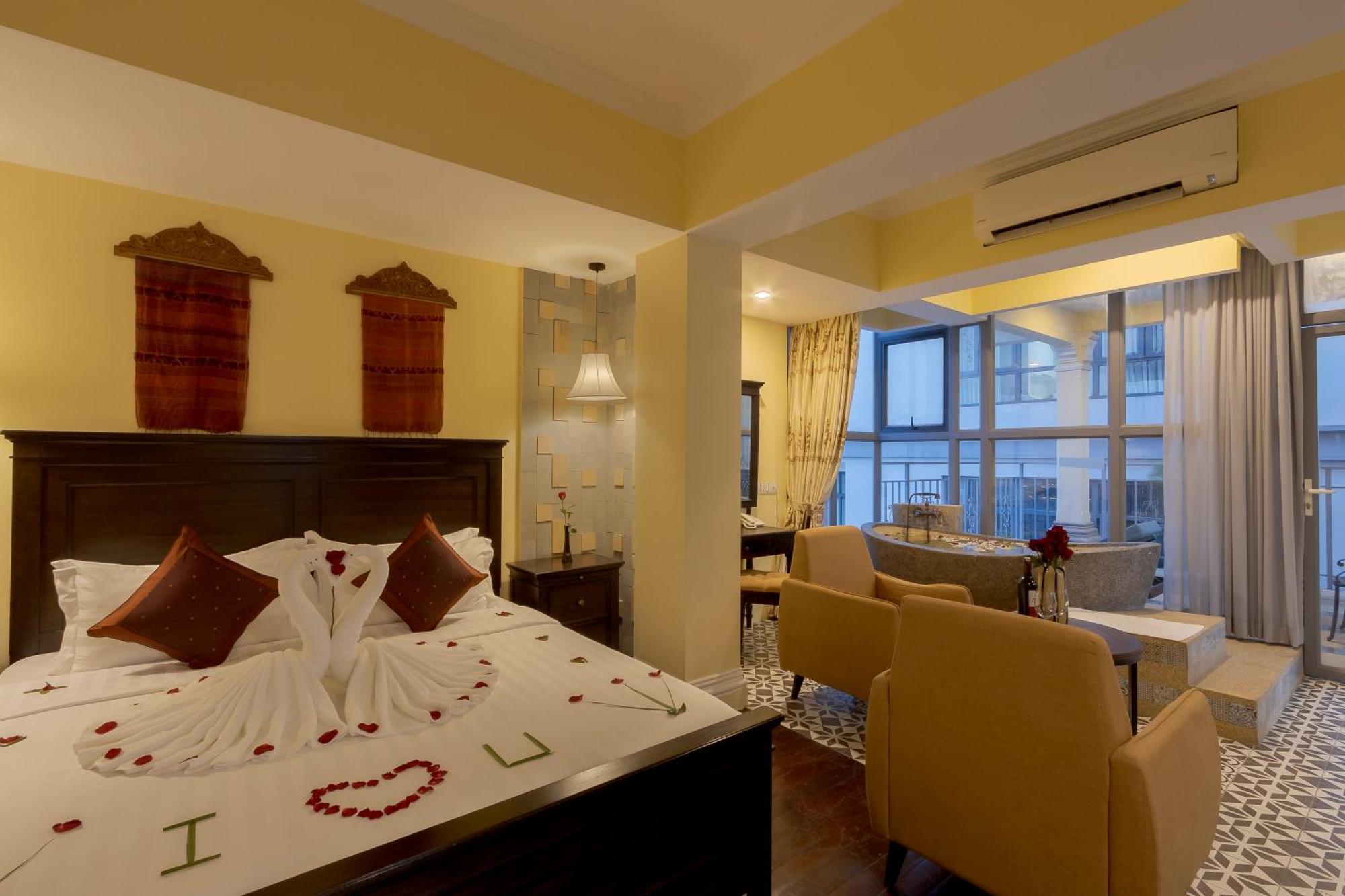 Arison Hotel Phnom Penh Esterno foto