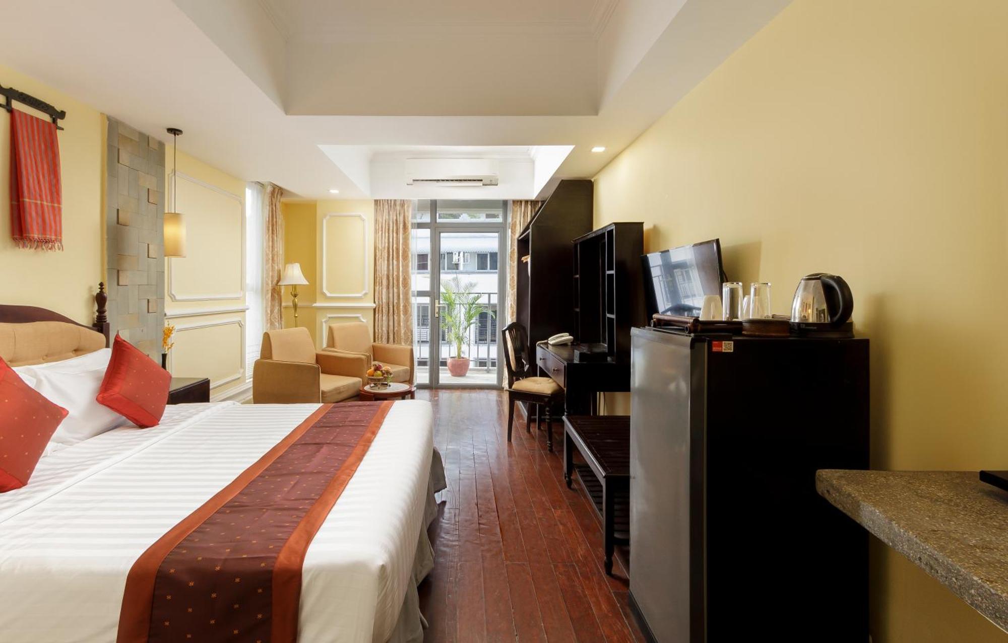 Arison Hotel Phnom Penh Esterno foto