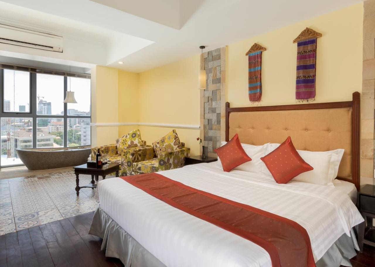 Arison Hotel Phnom Penh Esterno foto