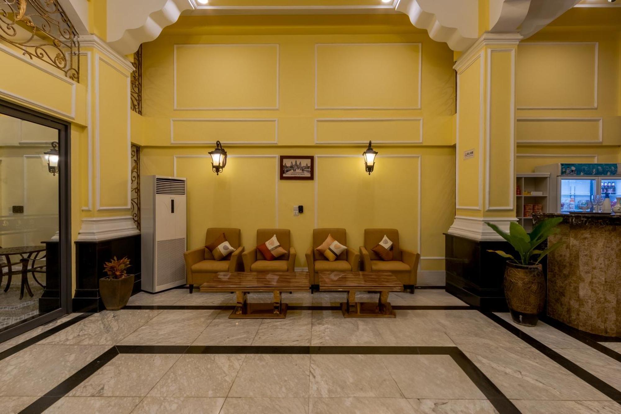Arison Hotel Phnom Penh Esterno foto